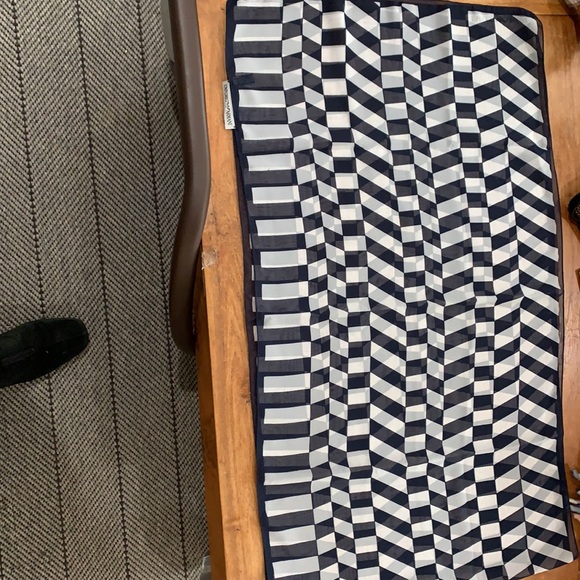 Emporium Armani Scarf - Picture 3 of 3